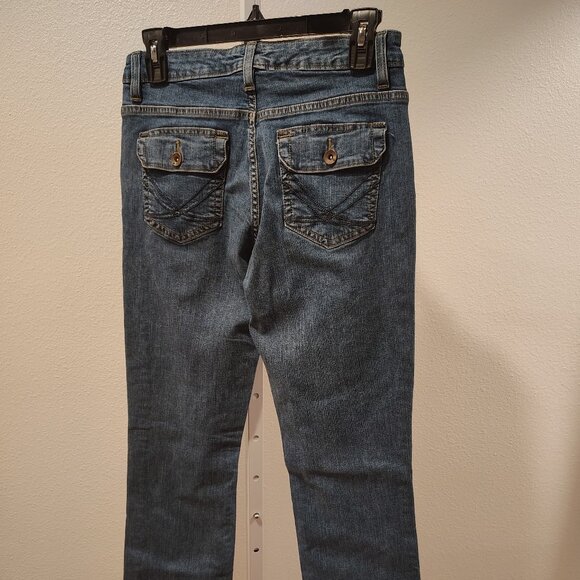 Lee Women's Jeans Lower on the Waist Size 8 Medium Cotton Spandex Stretch - Picture 1 of 11